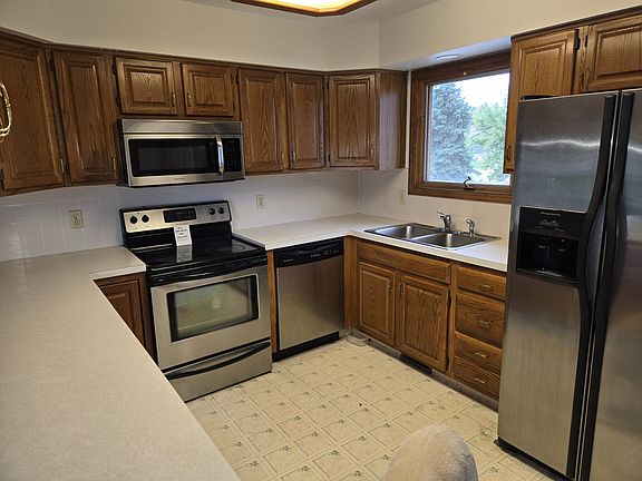 4th image of 12712 S 28th Ave