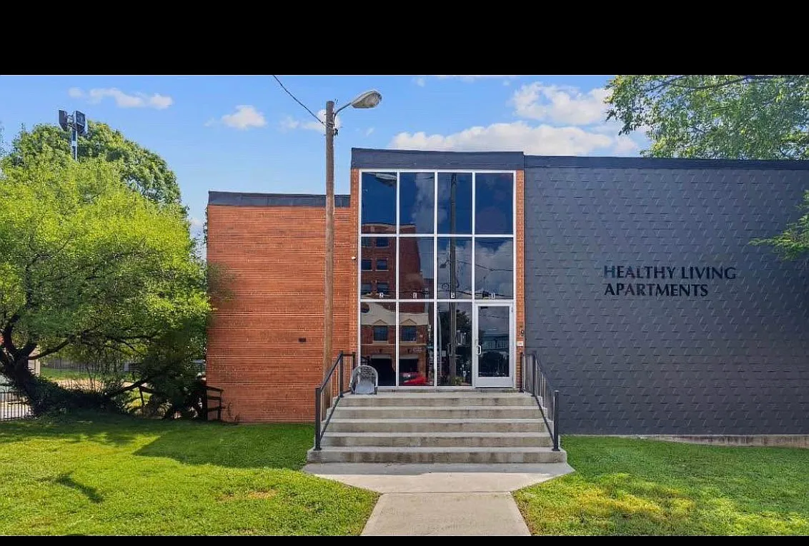 1 bed, 750 sqft, $900 — Photo 1