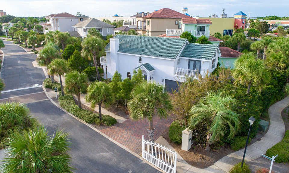 1st image of 3899 Sand Dune Ct