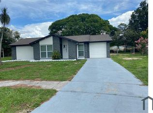 9041 Arndale Cir, Tampa, FL 33615