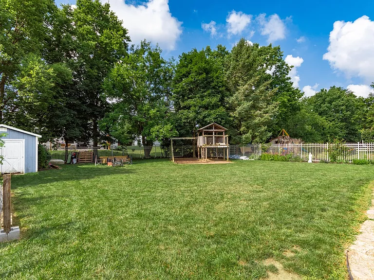 4080 Plumwood Ct — Photo 10