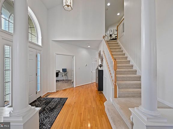 4th image of 2305 Woodland Ct