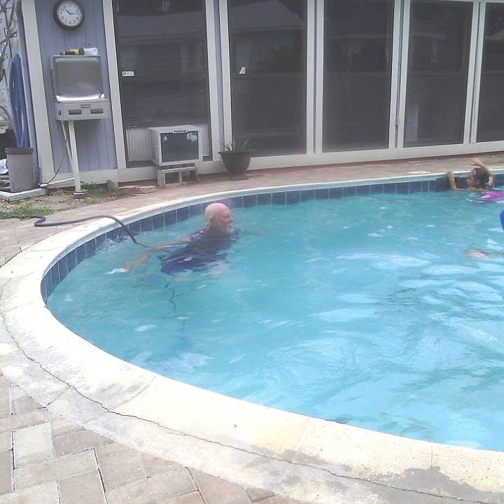 1st image of 6041 Bolling Dr