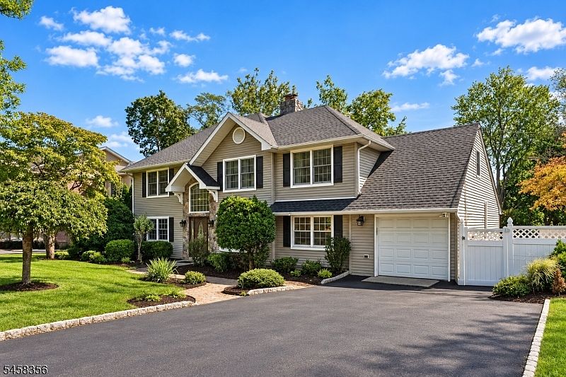 1st image of 64 Spring Valley Rd