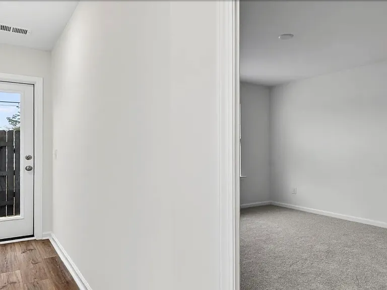 4633 Forest Hills Dr — Photo 4