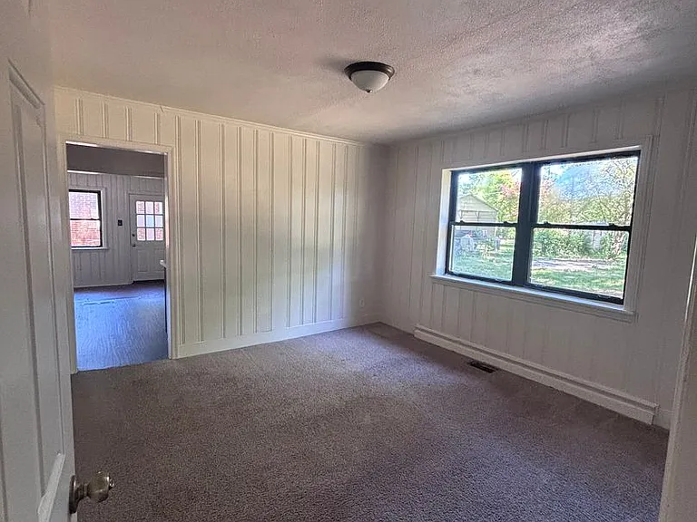 701 Vanderbrook Rd — Photo 6