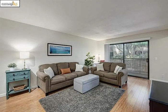410 N Civic Dr #108