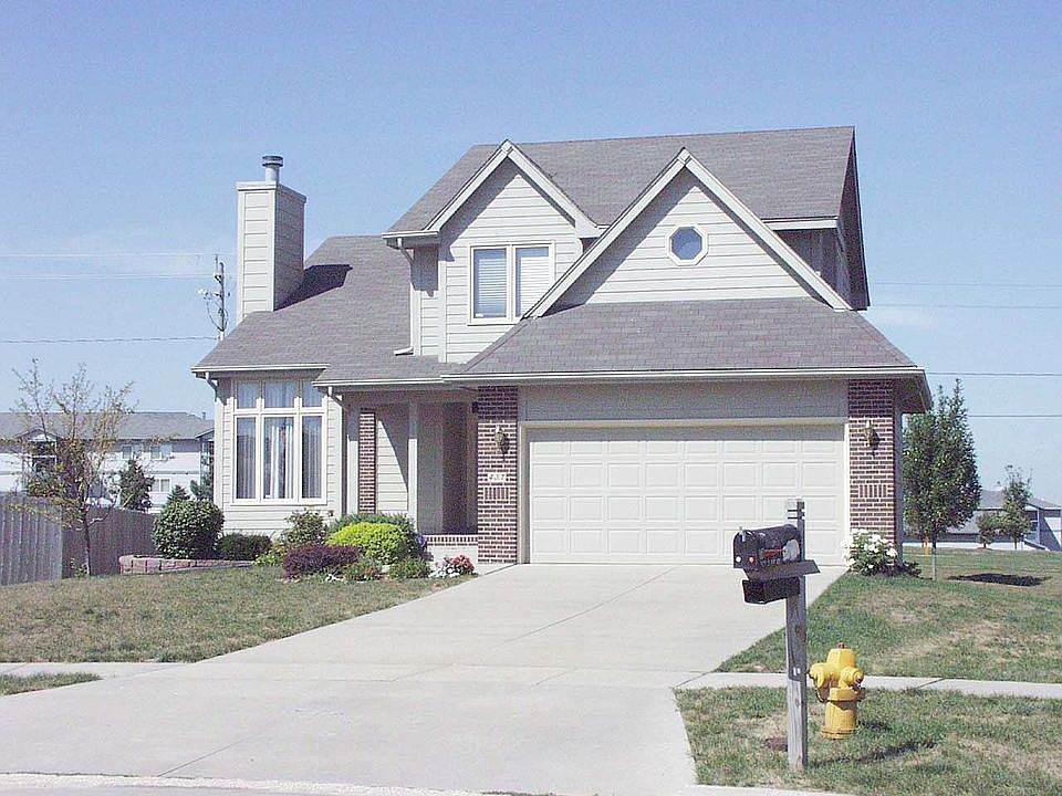 1st image of 437 S 49th Ct