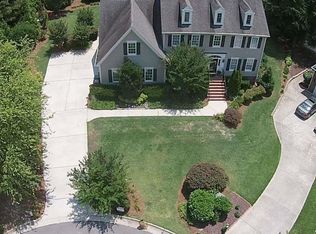 105 Bayliss Ct, Cary, NC 27519