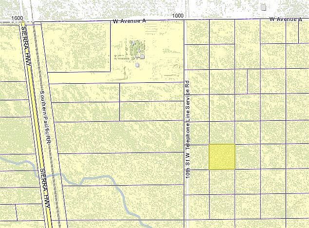 2nd image of 0 10th St W