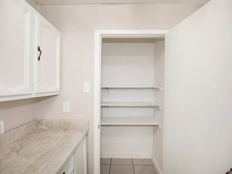 2020B Rosalee St — Photo 9