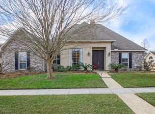 6922 Rose Hill Dr, Baton Rouge, LA 70817