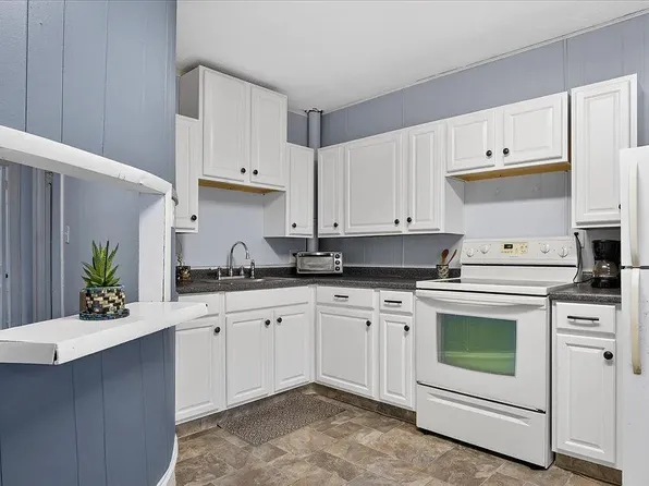 181 South St APT 2, Ballston Spa, NY 12020