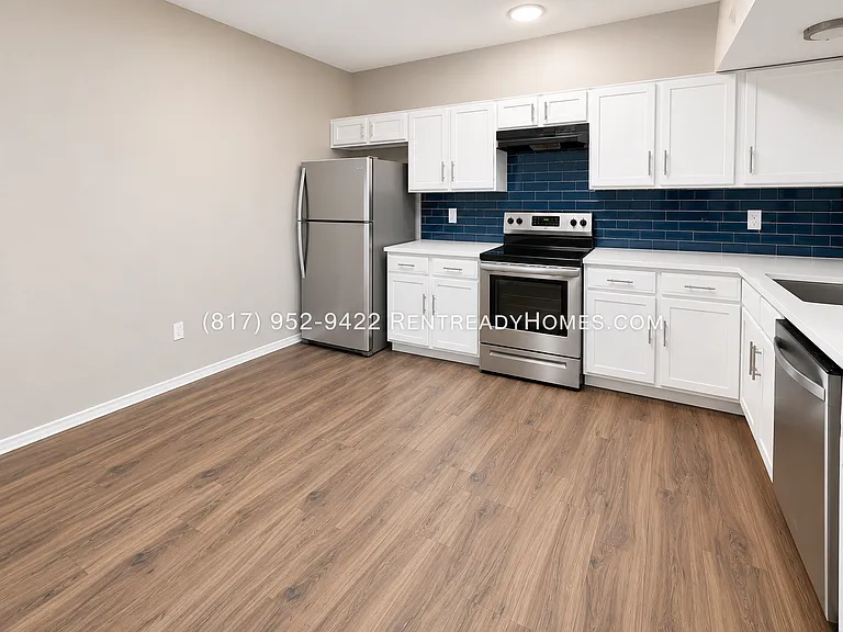 10308 Oak Branch Ln — Photo 3