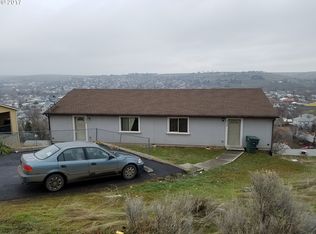 935 S Main Pl, Pendleton, OR 97801