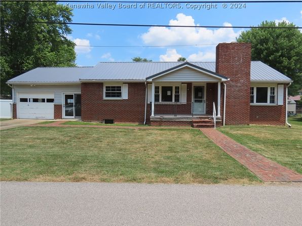 197 Oak Dr, Spencer, WV 25276