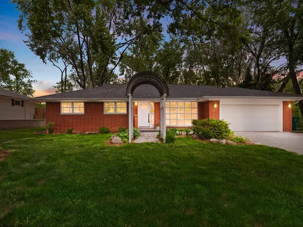 1010 W Elm St, Palatine, IL 60067