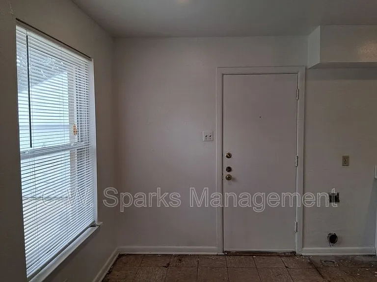 3021 Avon St — Photo 18