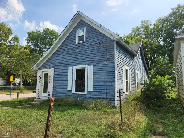 702 S 6th St, West Terre Haute, IN 47885