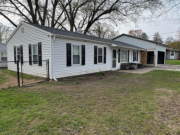 2nd image of 110 Tami Ln
