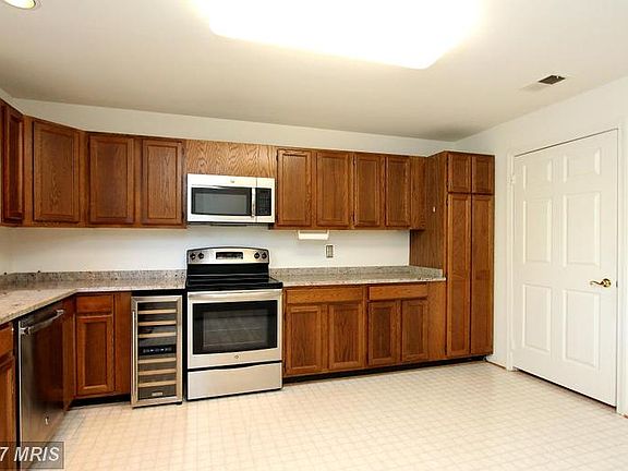 2nd image of 5700 Brewer House Cir APT 101-11