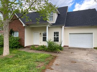 102 Old Mill Dr, Bowling Green, KY 42104