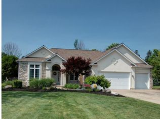 10525 Nobhill Ln, Concord Township, OH 44077