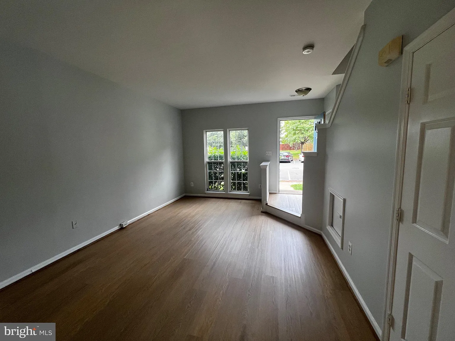 3 bed, 2.5 bath, 1672 sqft, $2,990 — Photo 4