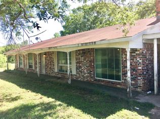 698 Old Lytton Springs Rd, Lockhart, TX 78644