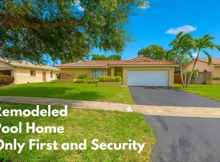 9658 NW 28th Ct, Pompano Beach, FL 33065