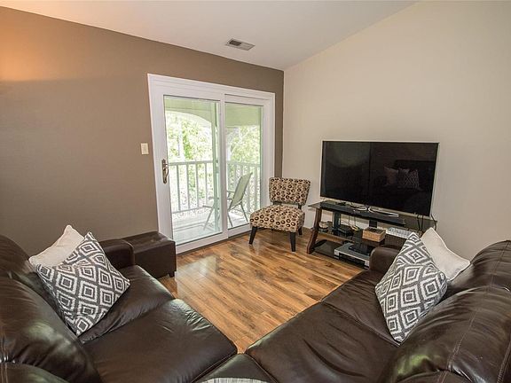 Relax in living room or our on the deck. Imagine having a coffee in the morning with such a beautiful view of nature.