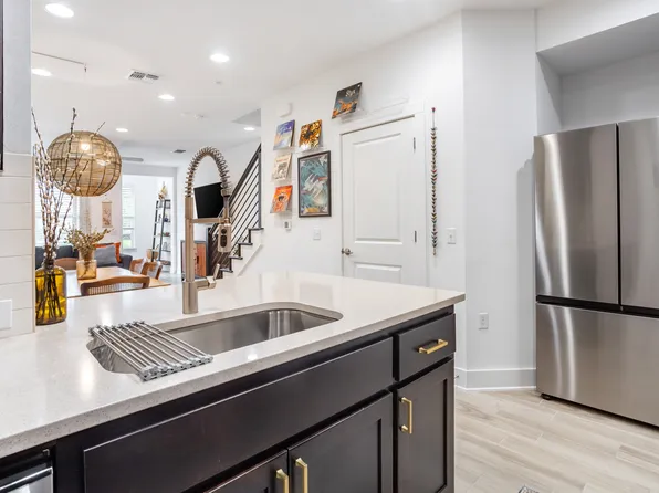 2517 Simond Ave Unit C, Austin, TX 78723