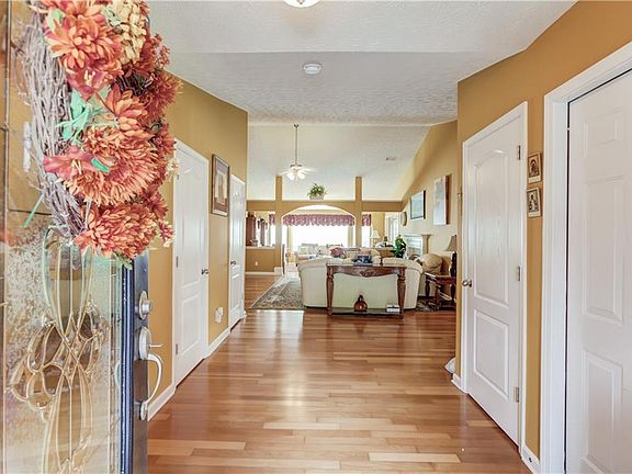 5th image of 1245 Creek Pointe Cir