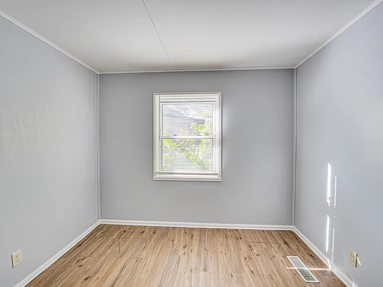 1823 Overdene Ave — Photo 8