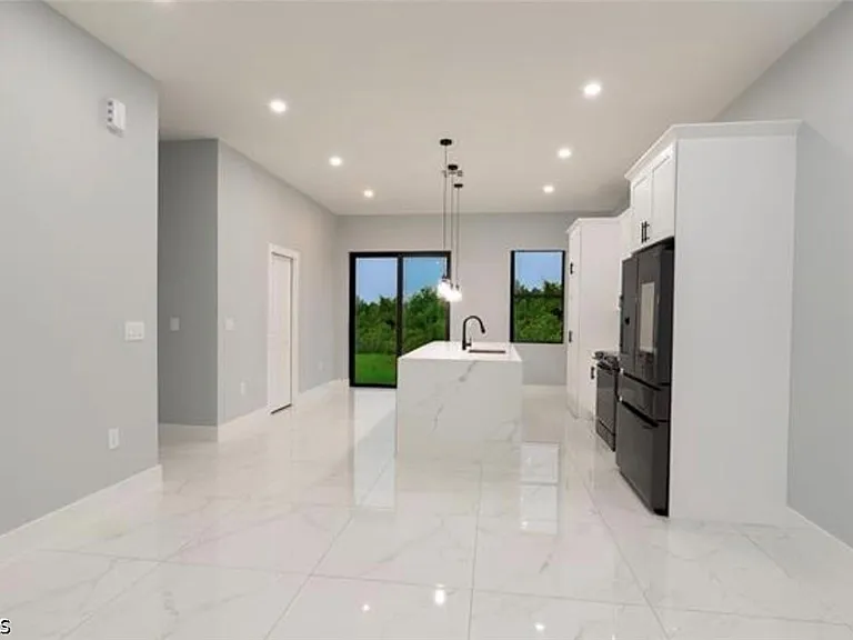 4703 Elva Ave S — Photo 1