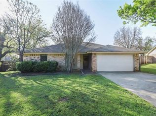 2807 Roundup Trl, Grapevine, TX 76051