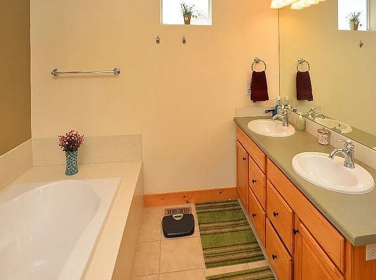1st image of 144 Tanager Cir