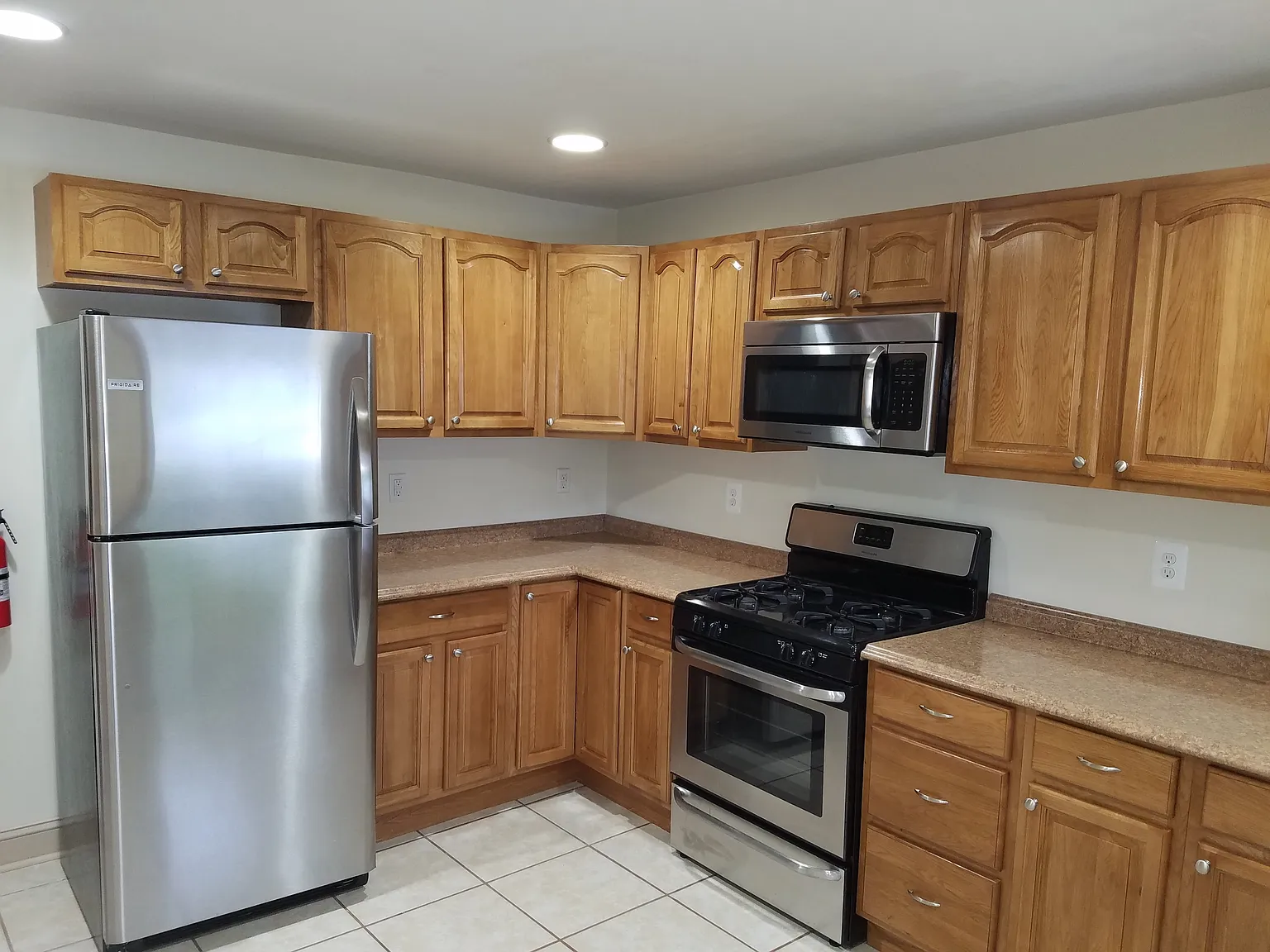453 East Springfield Avenue - 1 — Photo 3