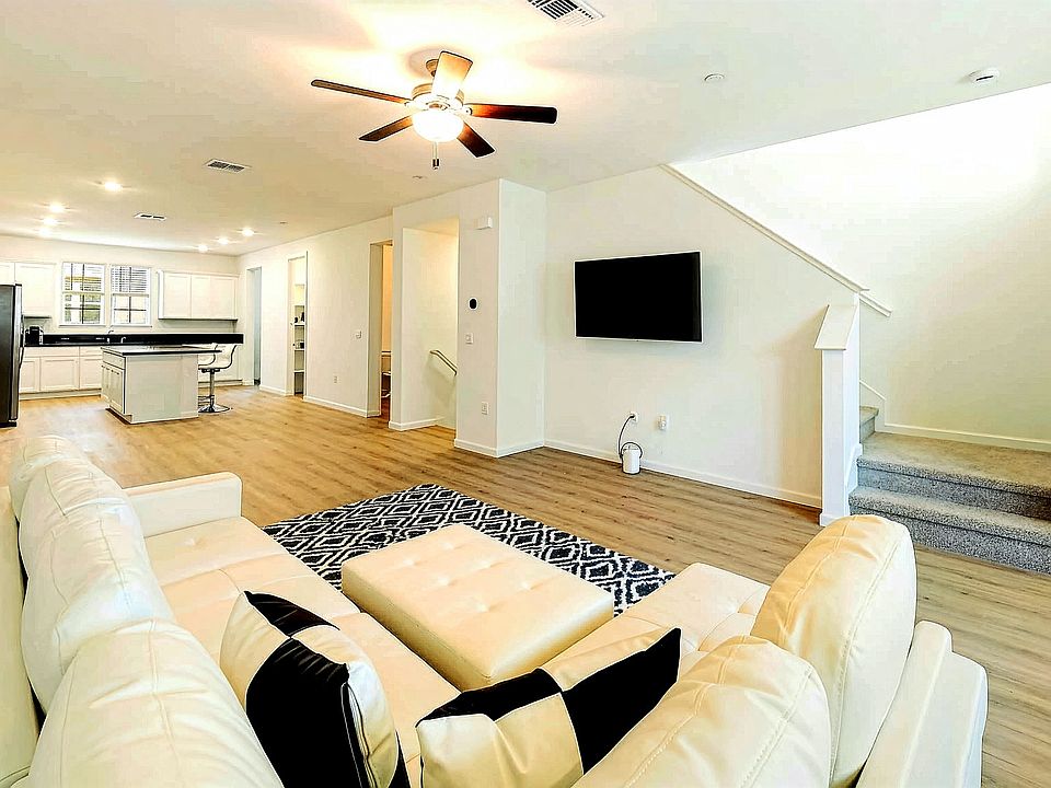1st image of 10 Schindler Ct #2