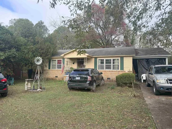 303 Langston St, Hot Springs, AR 71901