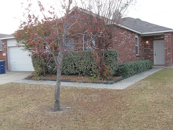 2nd image of 1408 Gordon Dr