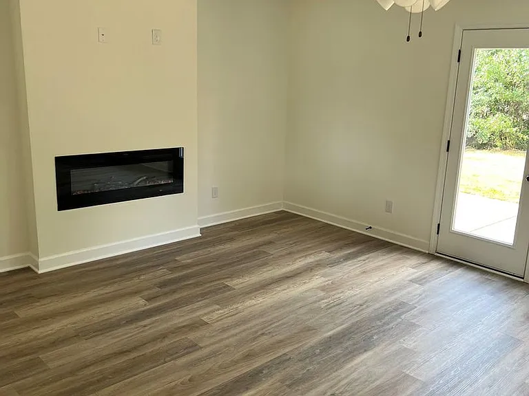 1530 N Goodlett Grove Cv — Photo 5
