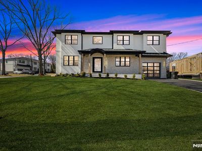 331 Harrison St, Paramus, NJ, 07652