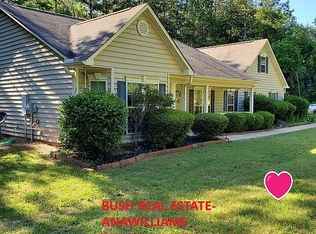 35 Webbs Way Dr, West Point, GA 31833