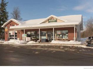 1342 Quaker Rd, East Aurora, NY 14052