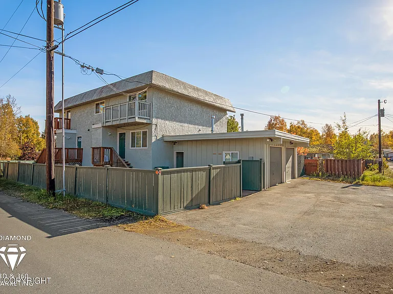 4000 Harrison St #2 — Photo 4