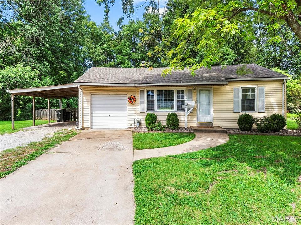1st image of 904 Terrace Dr