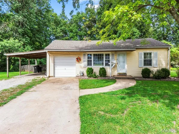 904 Terrace Dr, Belleville, IL 62220