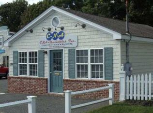 249 N Main St, Sayville, NY 11782