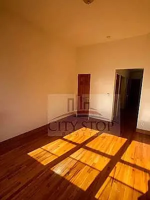 Rented by City Stop Realty | media 6